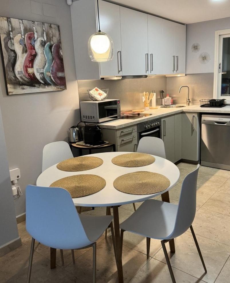 Seaview Apartment Cala De Finestrat - Vista Al Mar 比利亚霍约萨 外观 照片