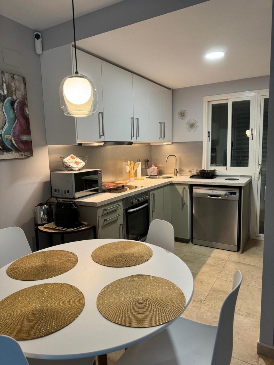 Seaview Apartment Cala De Finestrat - Vista Al Mar 比利亚霍约萨 外观 照片